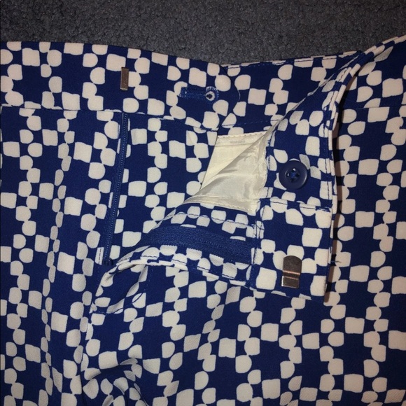 Banana Republic Blue and White Shorts - Picture 6 of 6